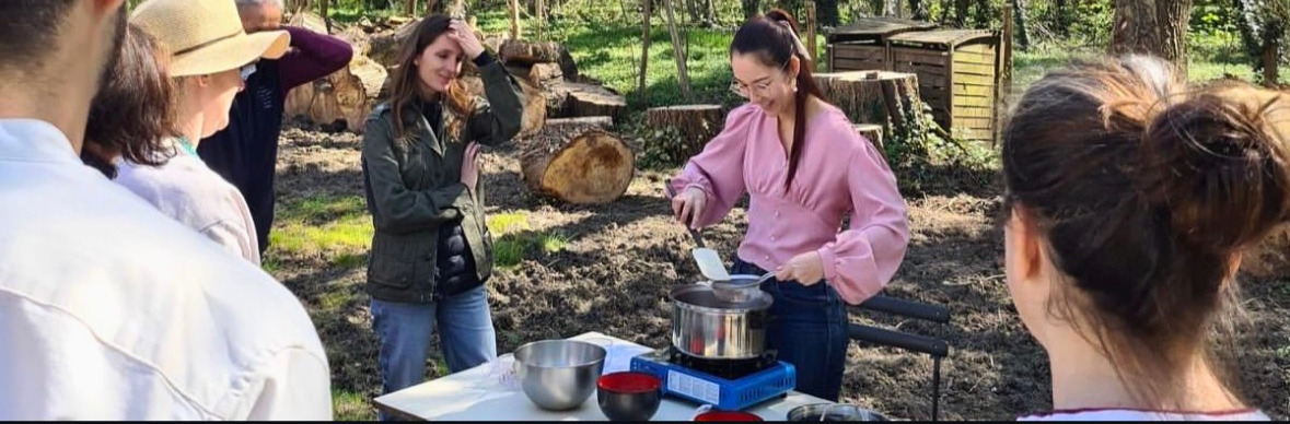 Sakura mochi class held in Fontainebleau, France, in a beautiful outside setting.